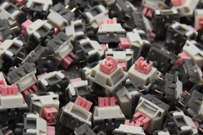 OUTEMU BUTTERFLY SILENT LINEAR SWITCH FACTORY LUBED EDITION (10pcs) Braided cable