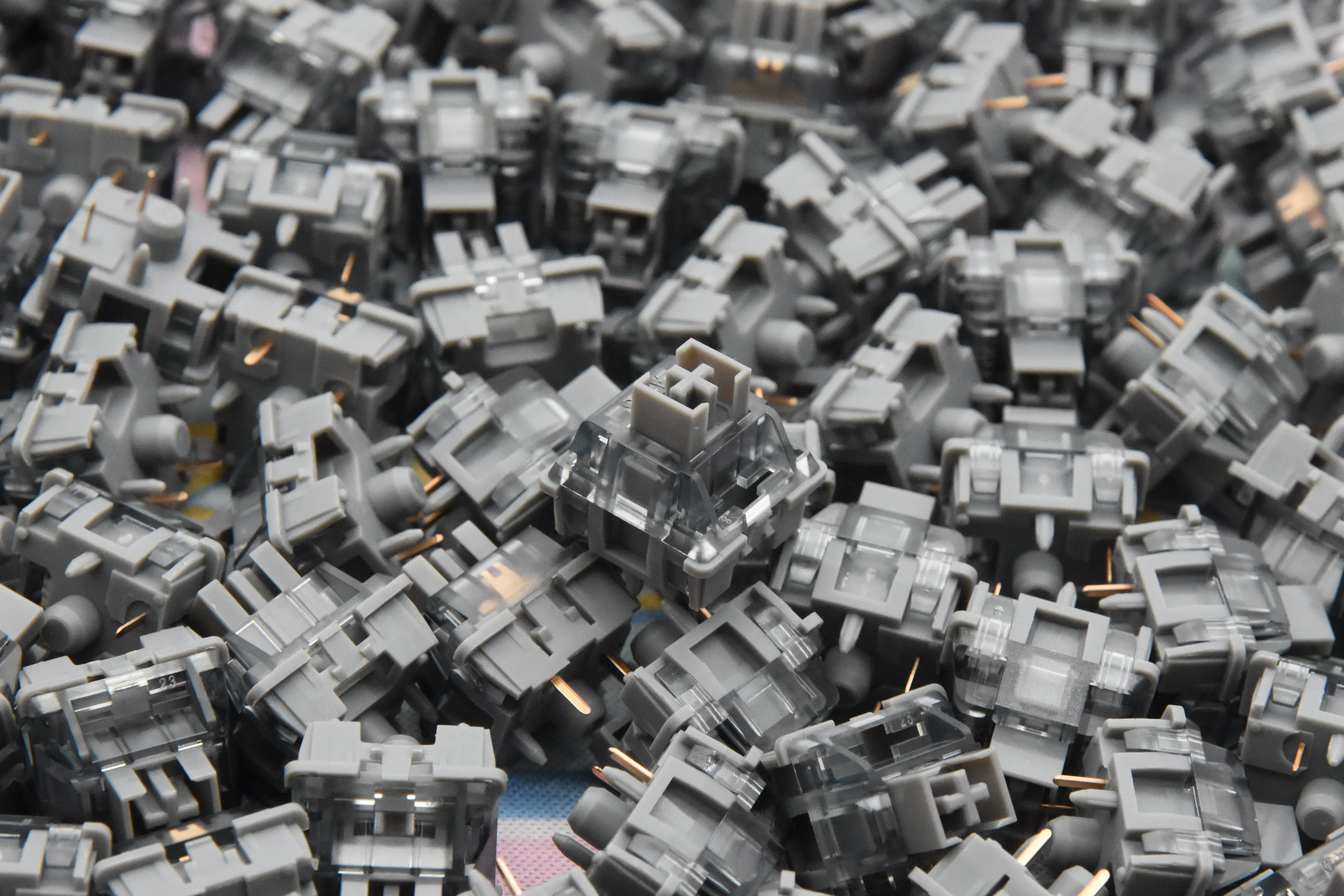 Travel Mechanical Keyboard Compact Gaming Pad AKKO V3 SILVER PRO LINEAR SWITCH FACTORY LUBED (45PCS)