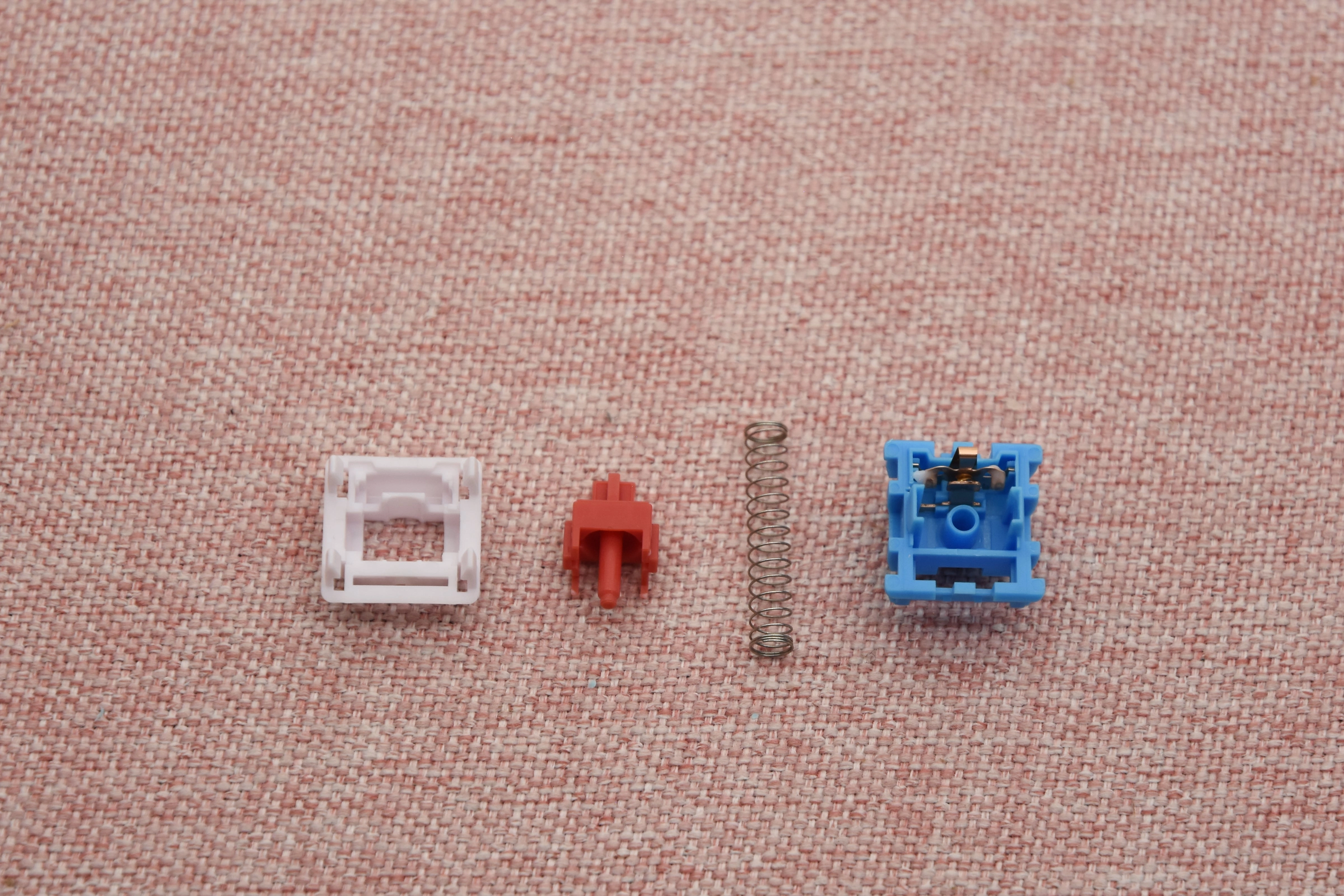 HMX FIRECRACKER TACTILE SWITCH FACTORY LUBED EDITION (10PCS) Desktop Gaming Setup