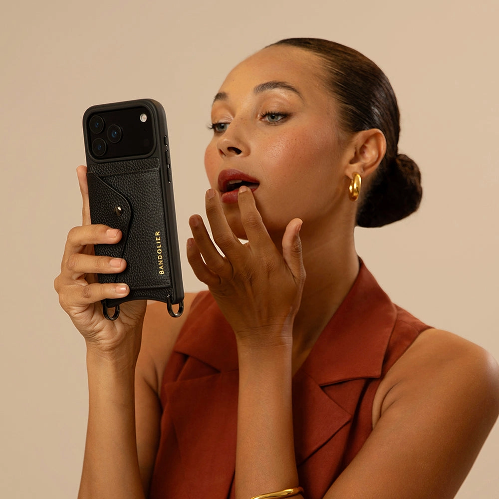 Button Cover Elegant Pattern Design Hailey Side Slot Leather Crossbody Bandolier - Black/Pewter