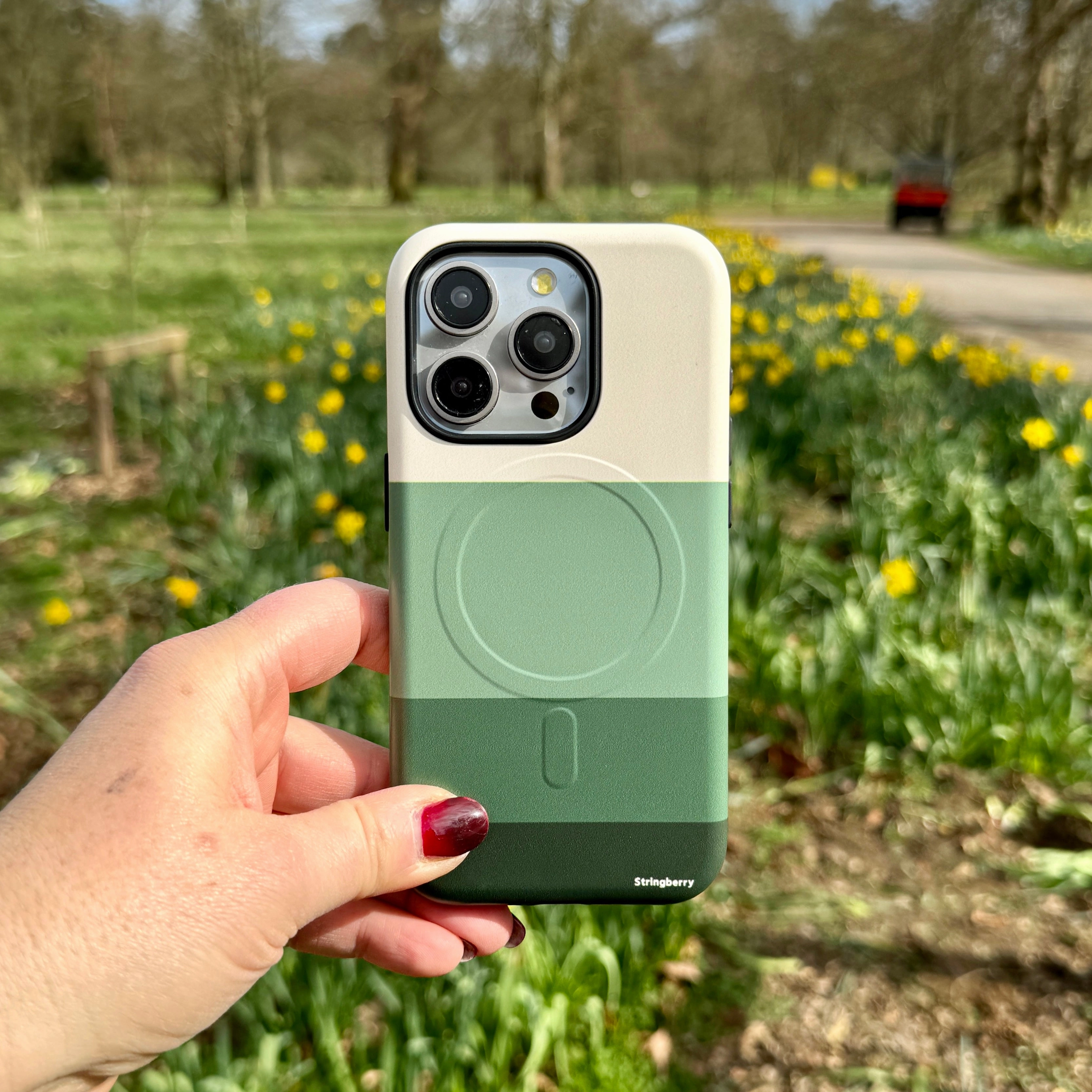 iPhone MagSafe Tough Case -  Hong Kong Chroma Fashion Touch